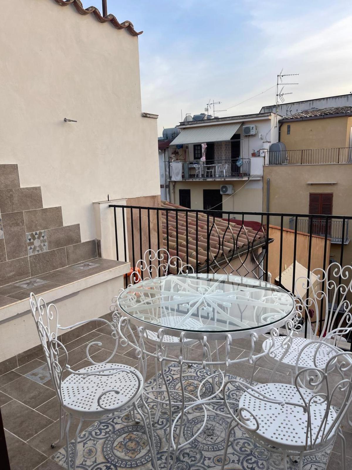 B&B Antichi Cortili Термини-Имерезе Экстерьер фото